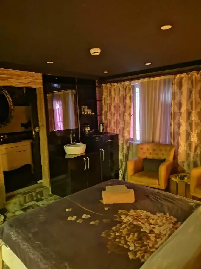 Love hotel 402- Black House Jakuzi Ve Klimali Daire Hotel Ankara Turkey