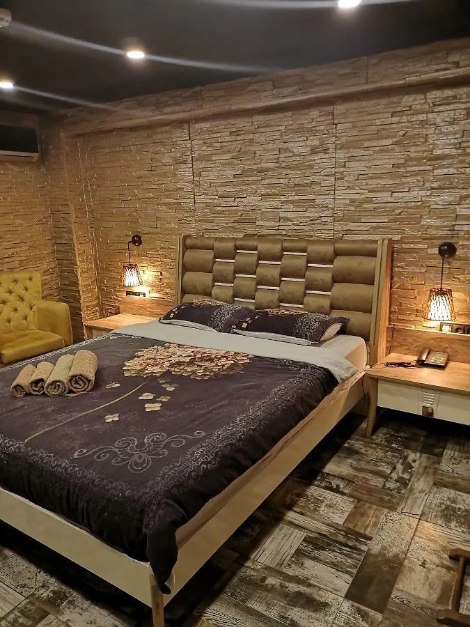 402- Black House Jakuzi Ve Klimali Daire Hotel Ankara Turkey